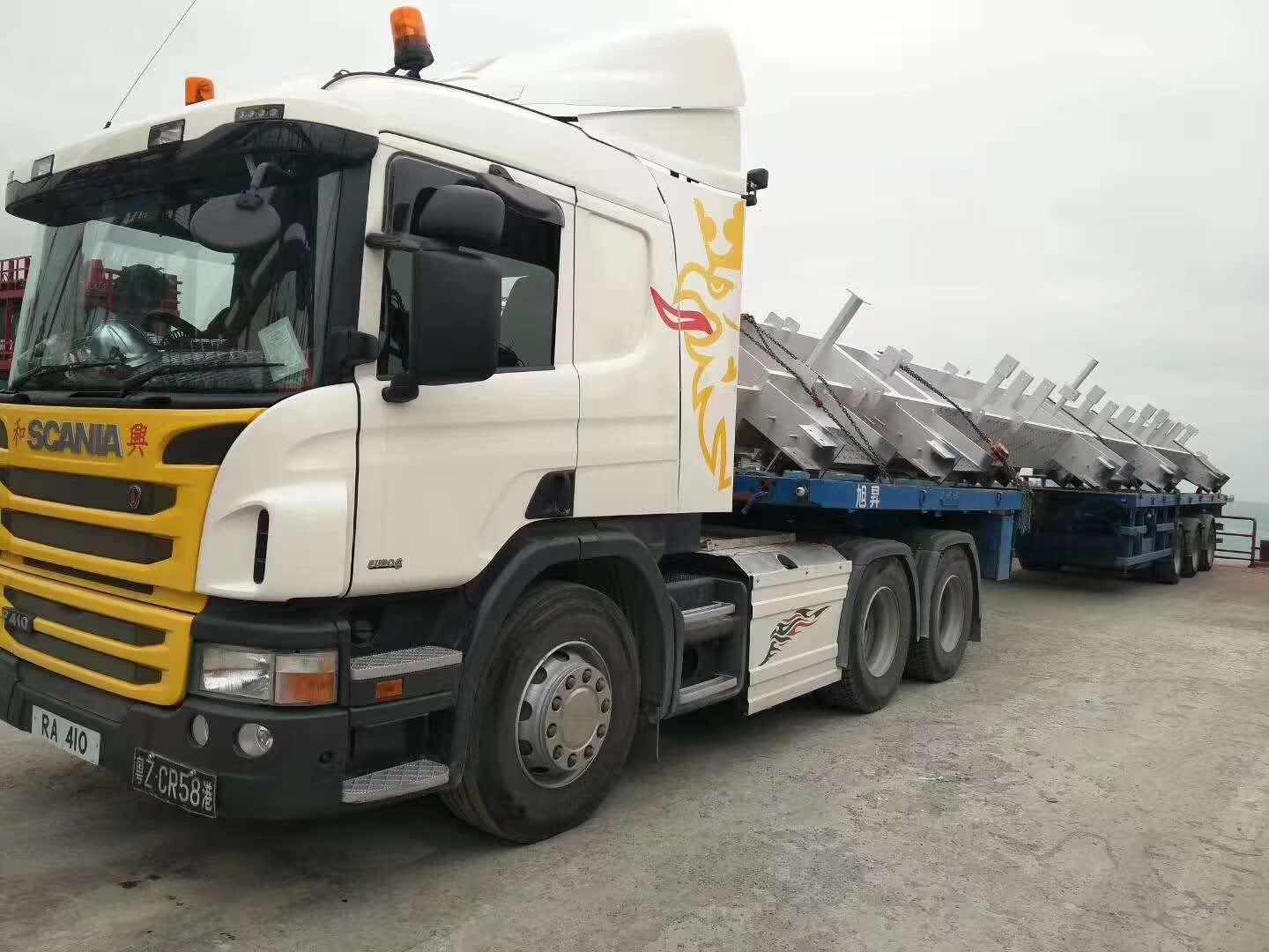 廣州到香港項目工程水泥預制件運輸案例，廣州到香港物流專線，廣州發貨到香港，廣州發香港物流，廣州到香港物流，廣州到香港物流運輸